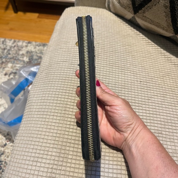 Michael Kors Signature Logo Print Jet Set Long Zip Around Wallet - Picture 5 of 11